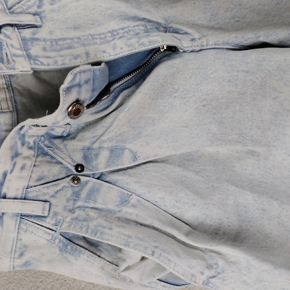 𝅺UNION Bay Sportswear Vintage Blue Light Stone Wash High Rise Jean Shorts - Picture 5 of 15